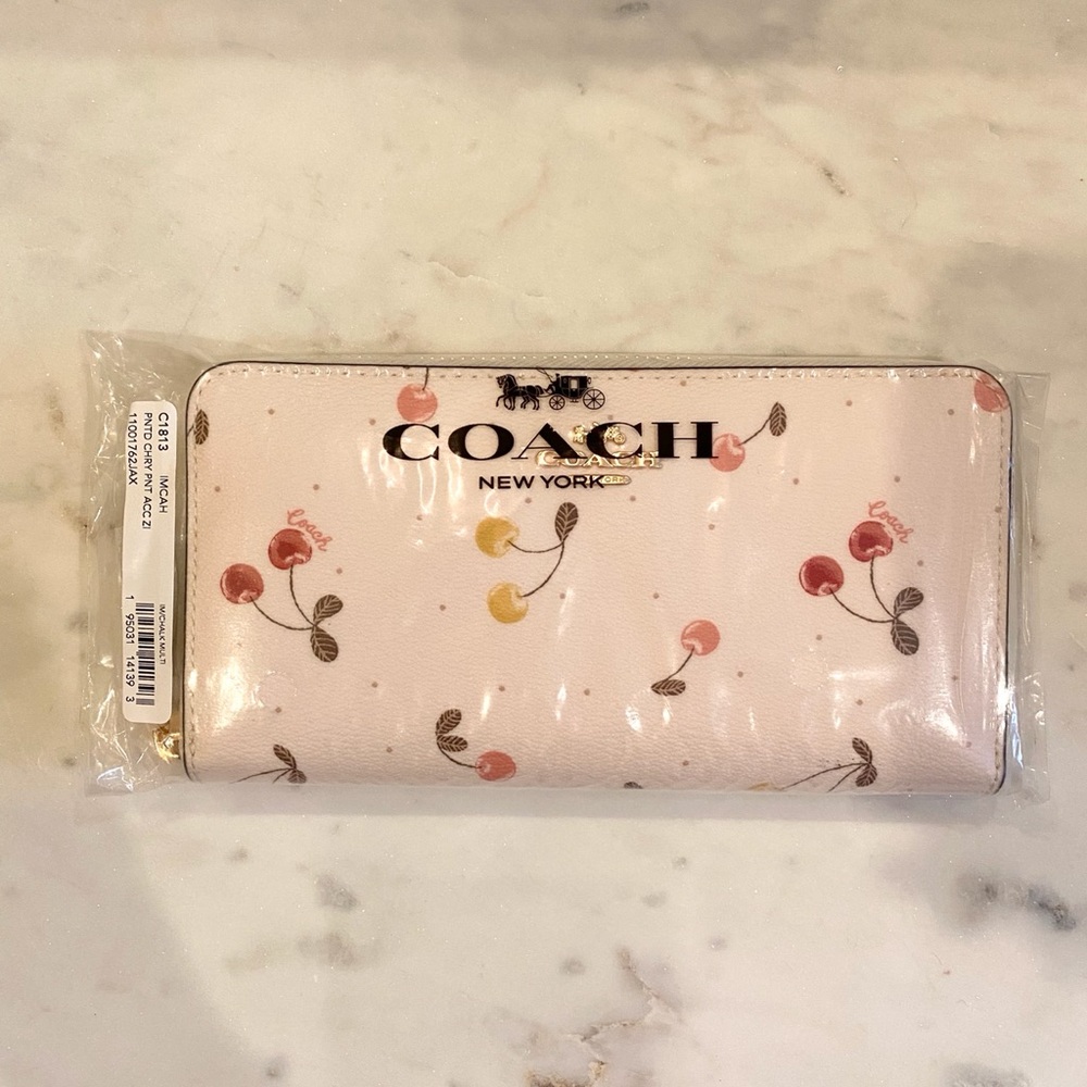Coach Wallet NWT
